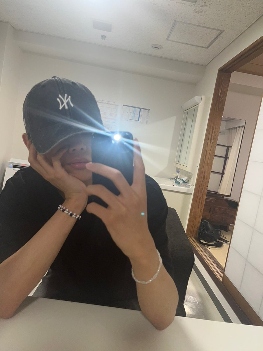 WE_THE_BOYZ's tweet photo. [선우] 잠 깨게 해줄 분 https://t.co/Myu9IiNzLX