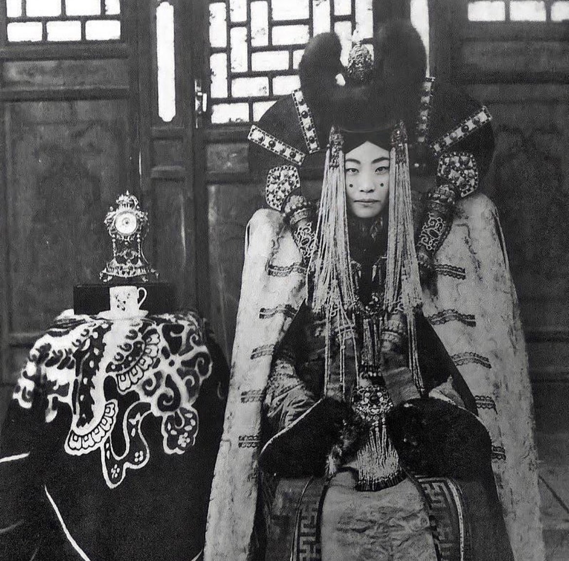 Genepil, the Queen consort of Mongolia, resided in Mongolia. A photograph from January 1st, 1923 captures her presence. She held the title of the last queen consort, being married to Bogd Khan, the ruler of the Bogd Khaganate, until his passing on April 17th, 1924, which