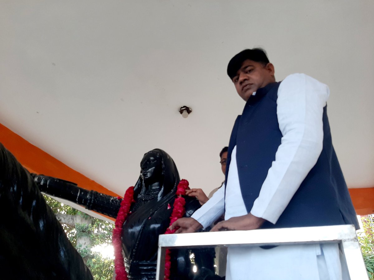 Rakesh_baghel1's tweet photo. 31 मई 2023
*राजमाता अहिल्याबाई होल्कर* जी की 298 वीं जयंती पर मातेश्वरी को नमन।। https://t.co/iBshiGHwMu