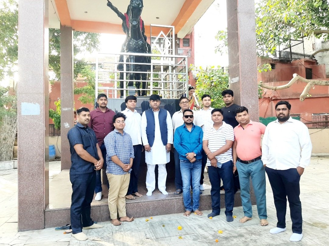 Rakesh_baghel1's tweet photo. 31 मई 2023
*राजमाता अहिल्याबाई होल्कर* जी की 298 वीं जयंती पर मातेश्वरी को नमन।। https://t.co/iBshiGHwMu
