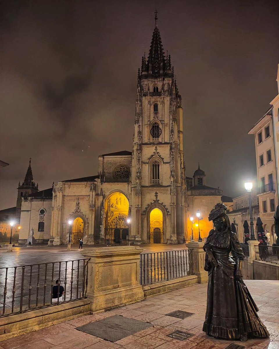 𝑨 𝒉𝒆𝒂𝒓𝒕 𝒘𝒐𝒓𝒕𝒉 𝒍𝒐𝒗𝒊𝒏𝒈 𝒊𝒔 𝒐𝒏𝒆 𝒚𝒐𝒖 𝒖𝒏𝒅𝒆𝒓𝒔𝒕𝒂𝒏𝒅, 𝒆𝒗𝒆𝒏 𝒊𝒏 𝒔𝒊𝒍𝒆𝒏𝒄𝒆.

Catedral de San Salvador
Oviedo, Asturias // 🇪🇸 ♡