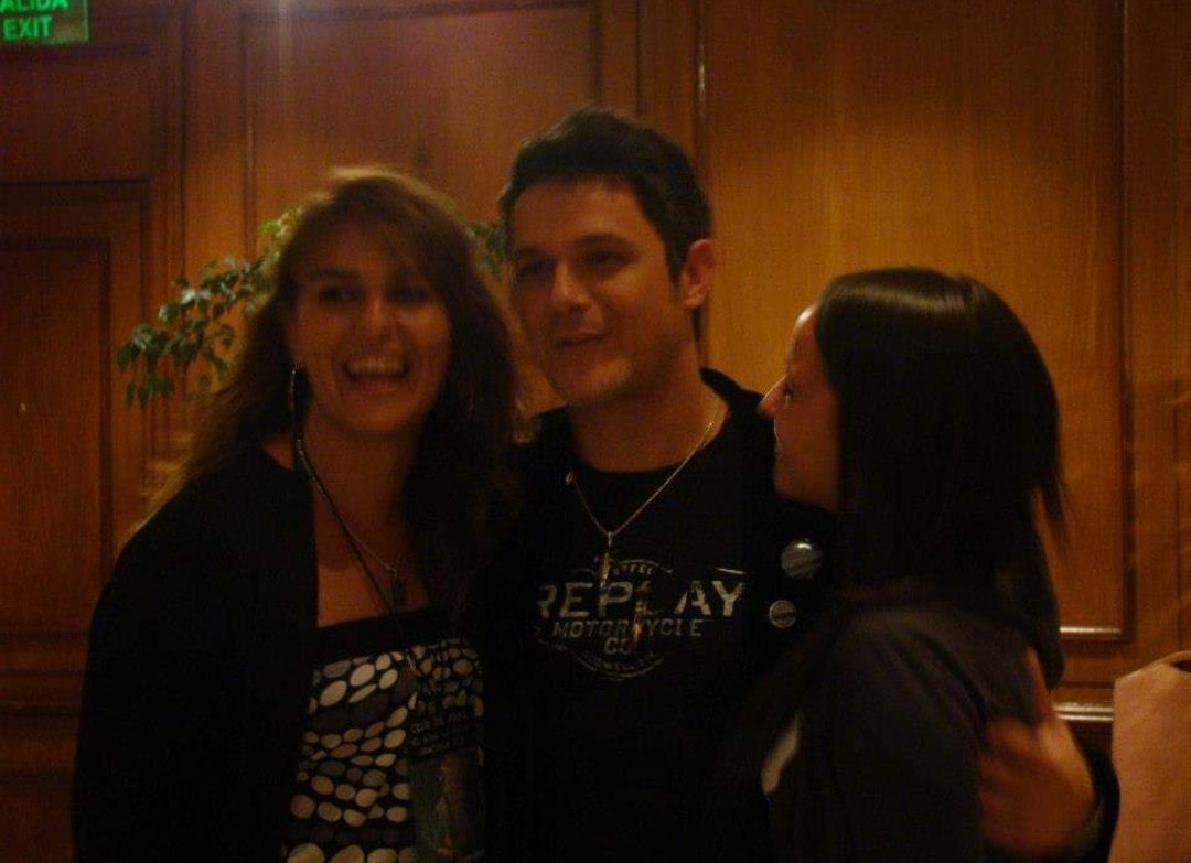 Elalma_uruguay's tweet photo. @Vani_ElTren @AlejandroSanz https://t.co/k1xTz2ZmuJ