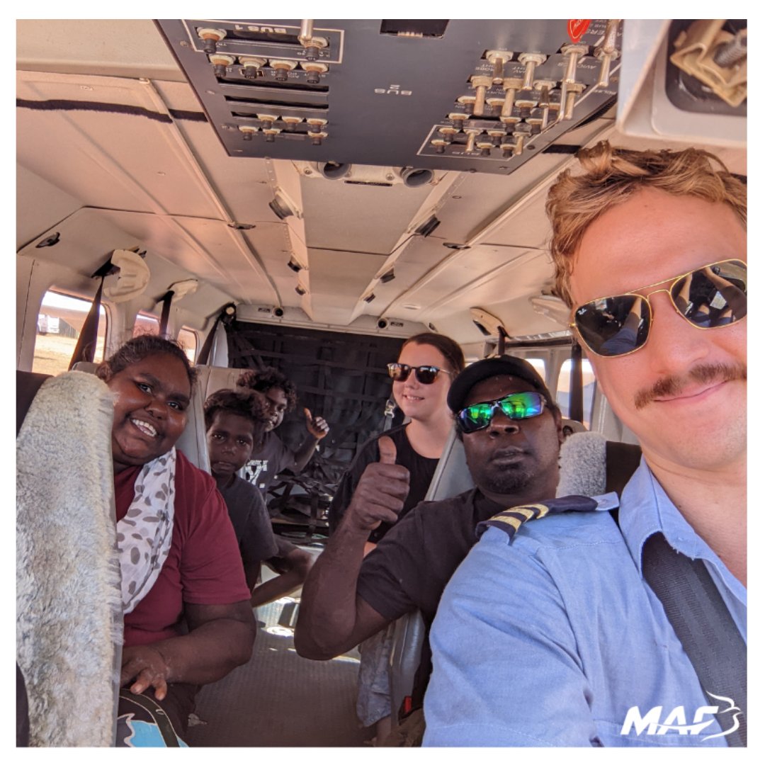 𝗘𝗺𝗽𝗼𝘄𝗲𝗿 𝗱𝗿𝗲𝗮𝗺𝘀, 𝗯𝗿𝗶𝗱𝗴𝗲 𝗱𝗶𝘀𝘁𝗮𝗻𝗰𝗲𝘀. 𝗦𝘂𝗽𝗽𝗼𝗿𝘁 𝗳𝗹𝗶𝗴𝗵𝘁𝘀 𝗳𝗼𝗿 𝗙𝗶𝗿𝘀𝘁 𝗡𝗮𝘁𝗶𝗼𝗻𝘀 𝘀𝘁𝘂𝗱𝗲𝗻𝘁𝘀 𝗶𝗻 𝗔𝗿𝗻𝗵𝗲𝗺 𝗟𝗮𝗻𝗱 𝗮𝗻𝗱 𝘂𝗻𝗹𝗼𝗰𝗸 𝘁𝗵𝗲𝗶𝗿 𝗲𝗱𝘂𝗰𝗮𝘁𝗶𝗼𝗻𝗮𝗹 𝗽𝗼𝘁𝗲𝗻𝘁𝗶𝗮𝗹.
maf.org.au/flyingschoolbu…