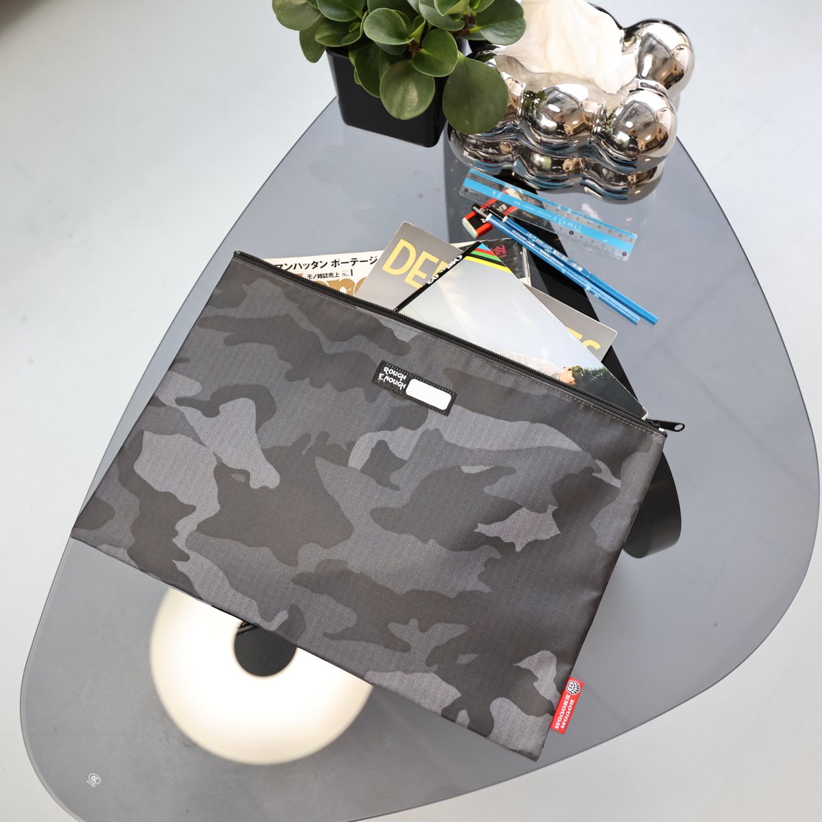 RoughEnoughUSA's tweet image. Keep  your important documents safe and organized with the Rough Enough Document Holder! Made from durable 420D cordura  fabric and waterproof orange tarpaulin lining,with smooth YKK zipper that is durable in use
Find out more at:amazon.com/dp/B09V2BK434
#document  #filefolder