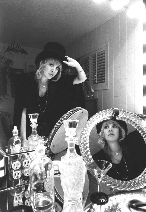 Stevie Nicks backstage in Venice, California, 1981. Photo by Neal Preston.