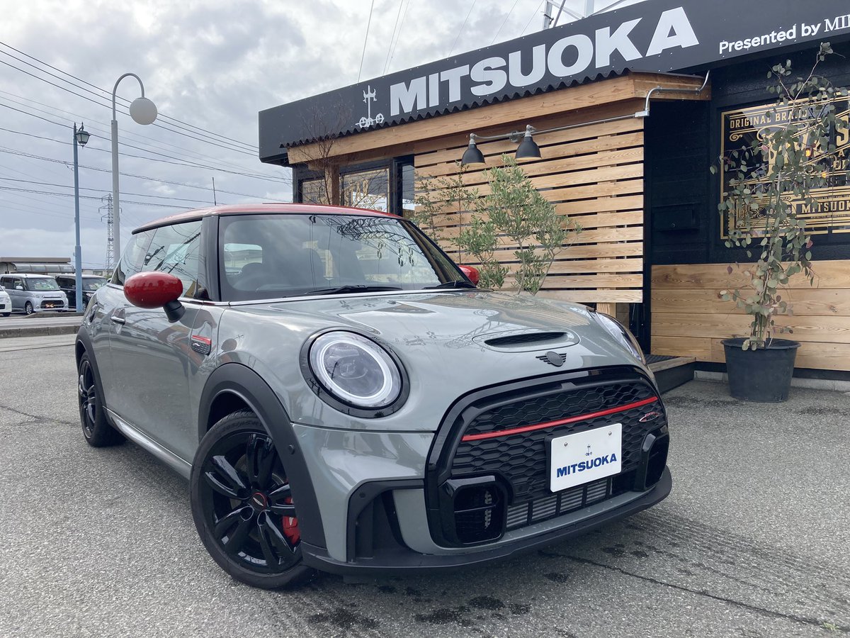 trendmobilty's tweet photo. MINI3ドアジョンクーパーワークス入荷致しました❗️低走行の極上車です🚗 https://t.co/CDObYhLMxb