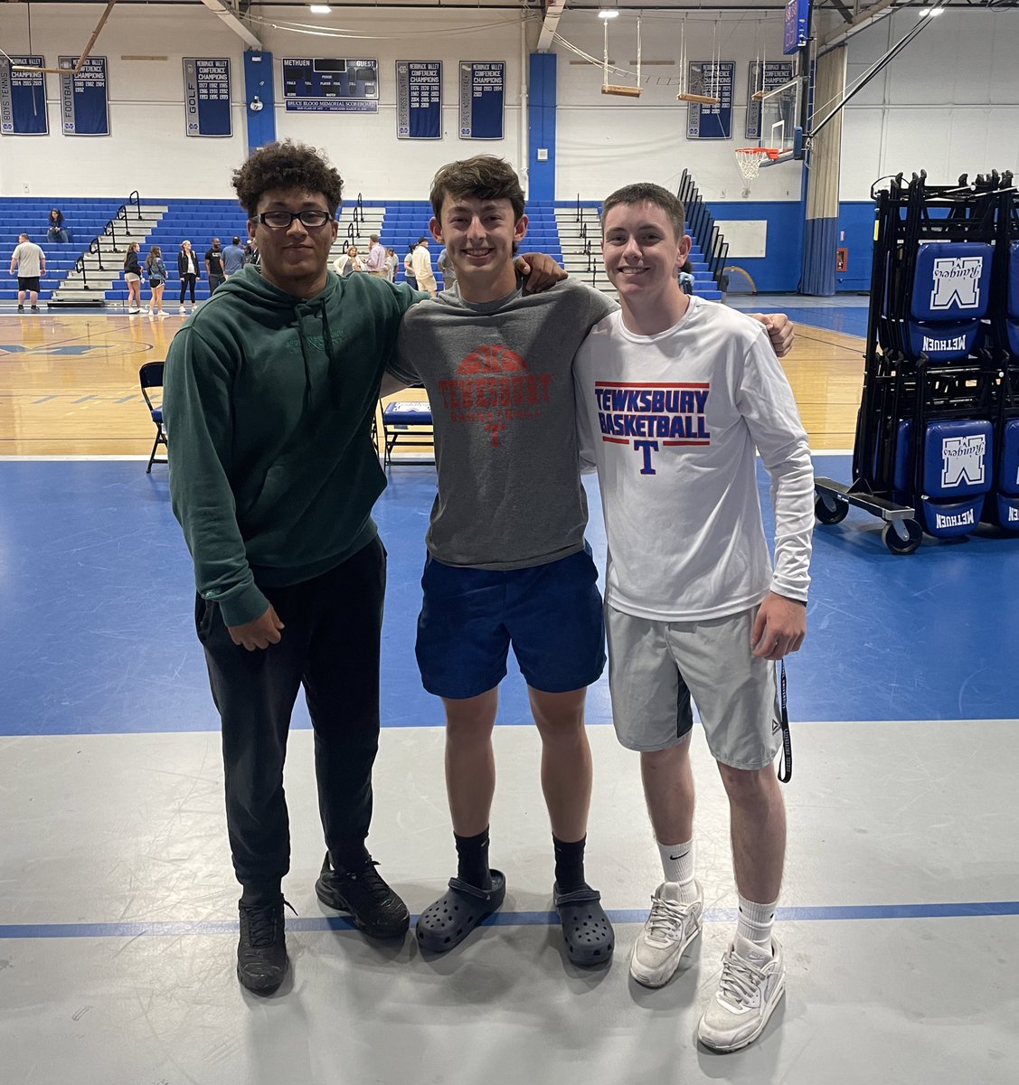 Great to see our graduating seniors show up to our first summer league game tonight! 🔥

<a href="/msully513/">Michael Sullivan</a> <a href="/briancarleton3/">Brian Carleton</a> <a href="/RomynLorick/">Romyn Lorick</a> 

#RepTheT 😤🏀💯🔒