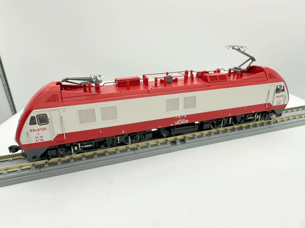 HunterZhaoXY's tweet photo. Kunter ALL-NEW SS9G
#新製品発表
#Nゲージ
#鉄道模型
#Kunter https://t.co/c1dPvaQBTt