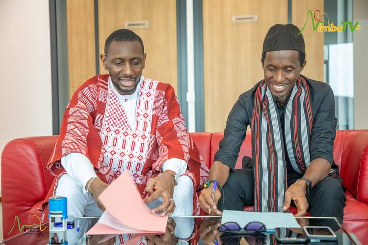 sowpedro120's tweet photo. SIGNATURE entre : #NimbaTV+Afrique & #LesProductionsNOV
Ce Partenariat vise à couvrir les 2 Spectacles Solos #FilsdAfrica et #ImmigrationMen
C'est le début, on l'espère, d'une grande collaboration.
Plus de détails ici 👉🏾 https://t.co/zHDiJpJ73U
#onnarretepluslamachine https://t.co/r7pTNdTlmk