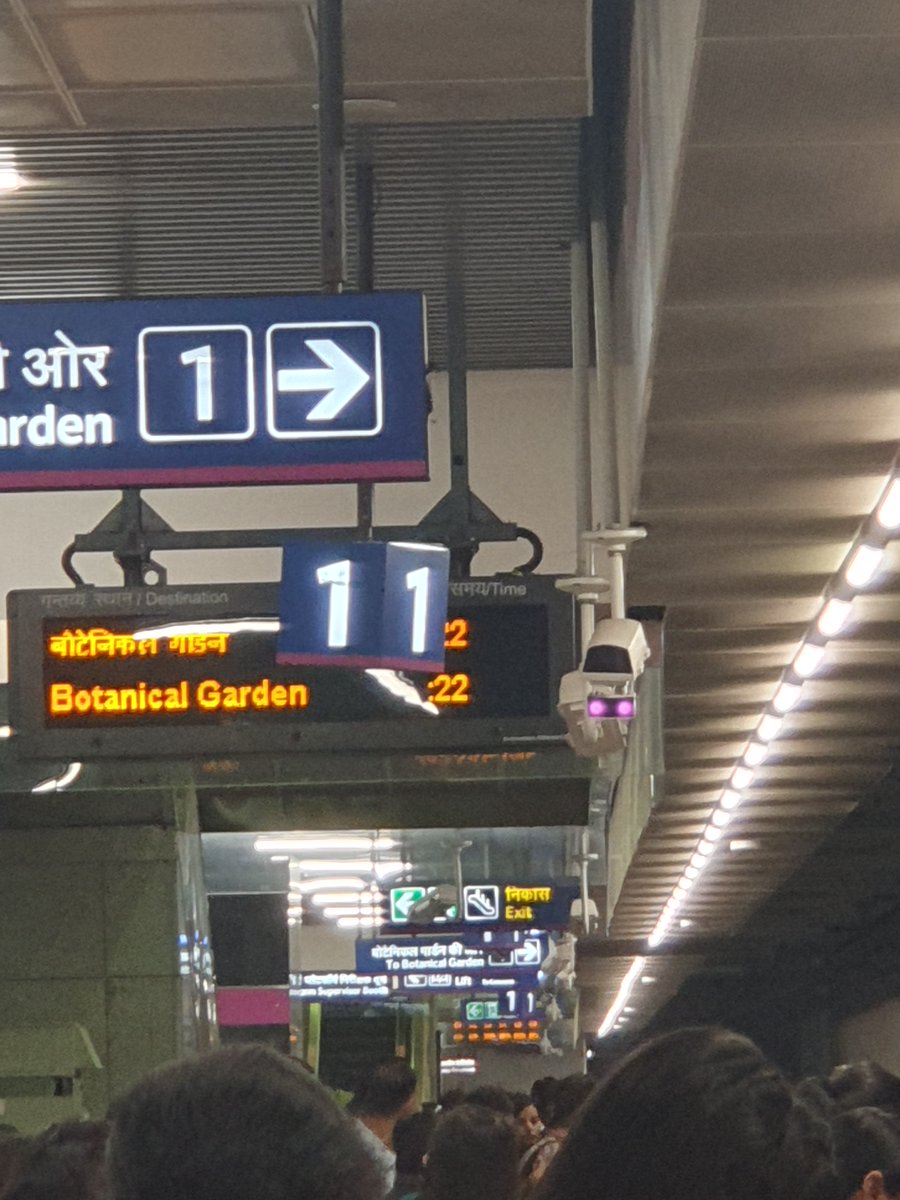 apnifavourite_'s tweet photo. @OfficialDMRC this is so bad  @OfficialDMRC 
please solve this problem as soon as possible .
why only magenta line gets delayed most of the time ? https://t.co/RT8zPUlMdN