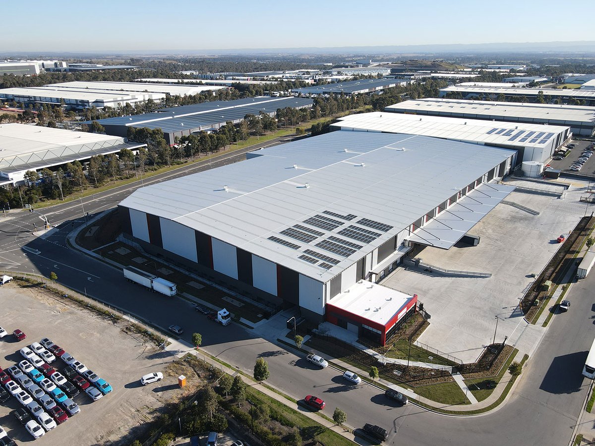 BR International has signed on to a Fitzpatrick-owned distribution centre in #ErskinePark in support of the global end-to-end supply chain solutions company’s national expansion. #IndustrialLeasing #industrialproperty #industrialandlogistics #CRE australianpropertyjournal.com.au/2023/05/30/log…