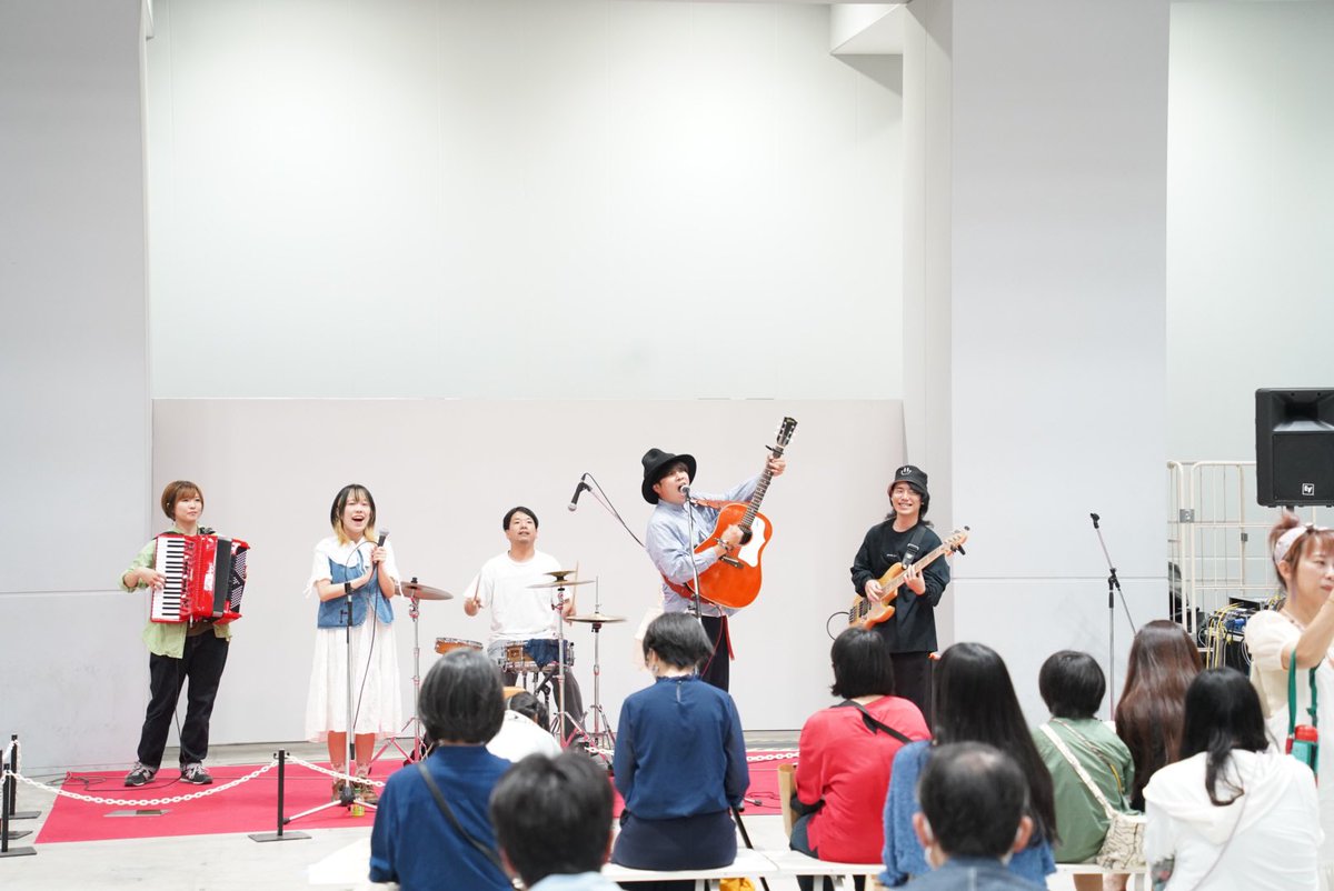 🎈出演情報🎈

HOLIDAY BAND

６月１１日(日) 

大宮ホコ天ライブパフォーマンス

ライブ審査という形で出演いたします！

●出演時間
14:00〜予定

●是非応援に来て頂きたいです！！

🔴拡散もよろしくお願い致します☺︎✨

#大宮ホコ天ライブ
#埼玉
#大宮
#ストリートライブ