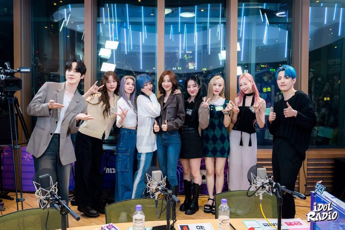 idolradiokorea tweet picture