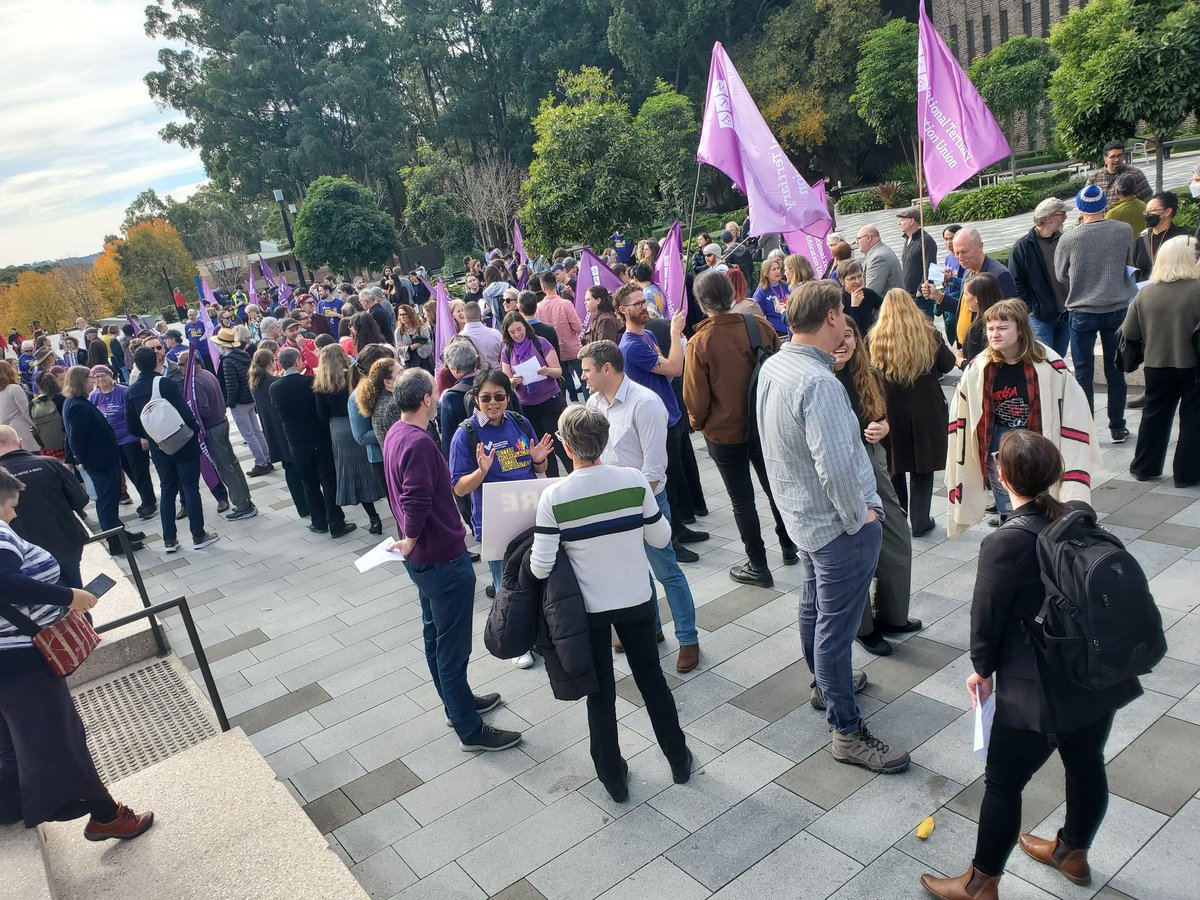 Standing w Macquarie <a href="/NTEUnion/">NTEU</a> colleagues and students to fight for a more democratic, fairer university
