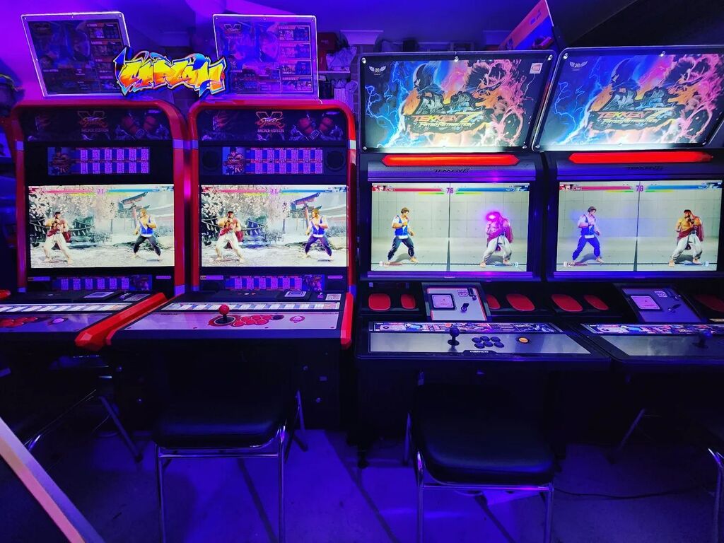 thingsgeek81's tweet photo. Ready for some offline VS play! I haven't been this hyped for a release of a SF game since SSF4! #arcade #candycabinet #candycab #chewlix #vewlix #streetfighter6 #capcom #ps5 #brookufb #brookup5 #2june2023 #namconoir #streetfighter #sf6  #gamingroom https://t.co/2EGwa8MIWZ https://t.co/ArLOs8ahod