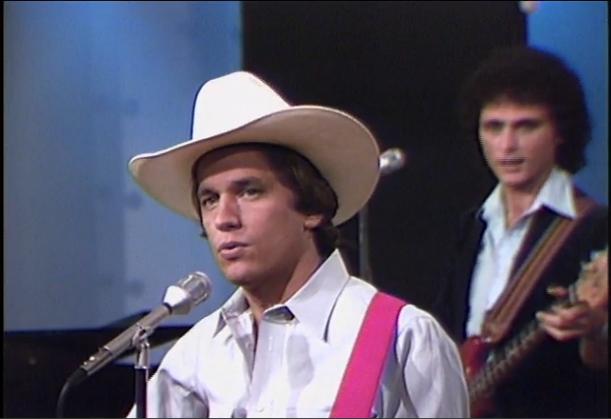 GaryWayneDavis's tweet photo. "George Strait"
I believe this was sometime in '82 when I got a call to back up some up and coming young buck named, #GeorgeStrait...
We performed #FoolHeartedMemory and #AmarilloByMorning on the late night #Nashville TV series, #Nightlife...
#CMT #CMTV #NashvilleNetwork https://t.co/PQ7MaccymK