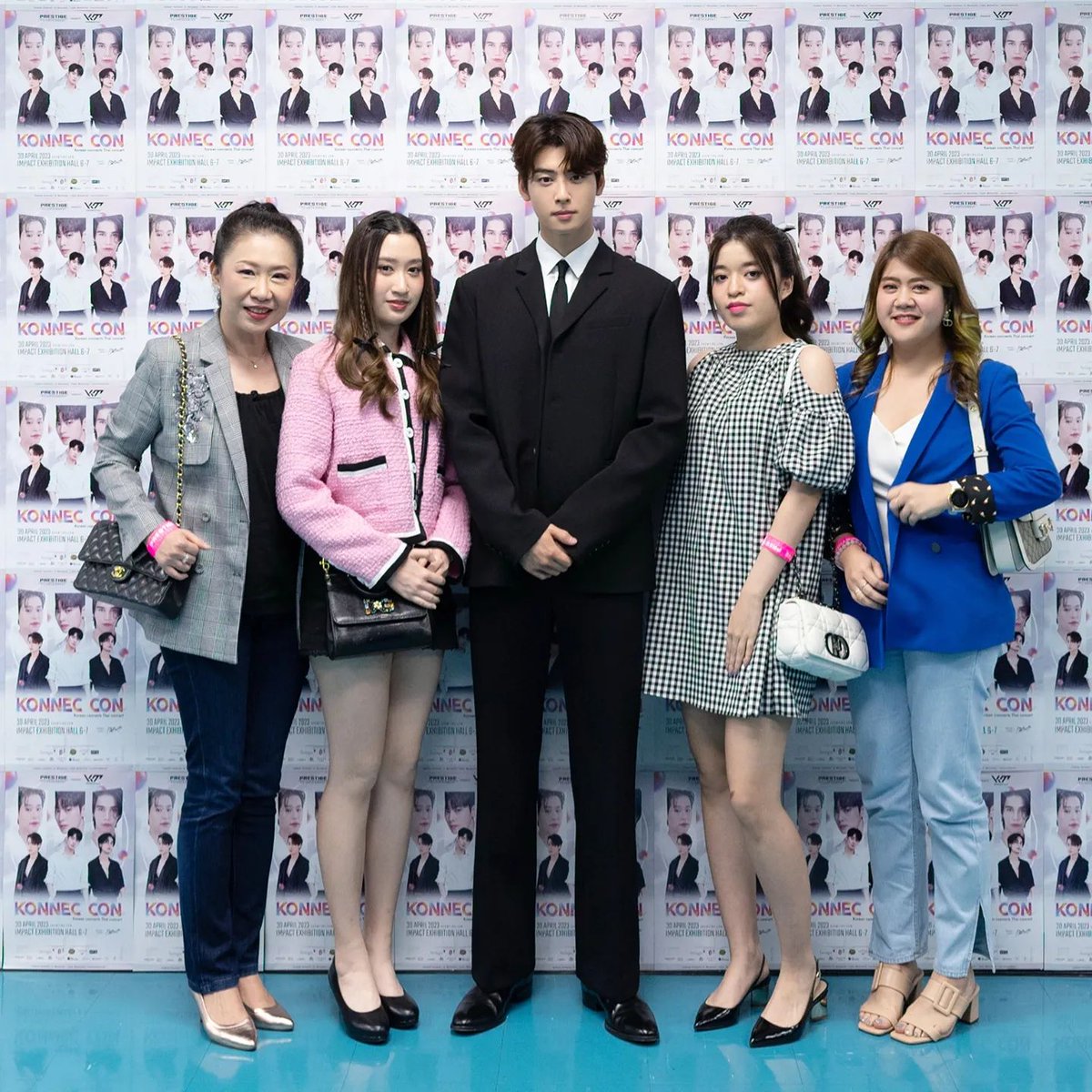 ChaeunwooTH's tweet photo. [PIC] pattynotety Instagram

#ชาอึนอู งานแถลงข่าว #KonnecCon

📎: https://t.co/qncxxkvuXE

Please Like, Comment and Share. Engagement📈

#아스트로 #ASTRO #CHAEUNWOO #이동민 #차은우 #ชาอึนวู @offclASTRO https://t.co/3LZ7wabqeb