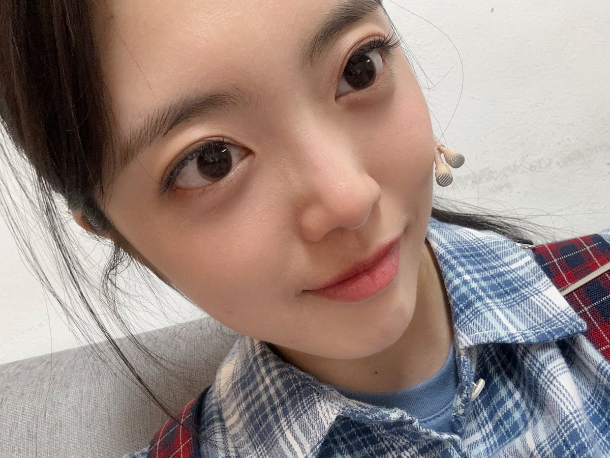 WekiMeki's tweet photo. 초초초 근접 엘레나 랄까..
크크크크크킄
할란카운티 아직 못 본 키링들이 있다면!!
얼른 할란카운티로 오세요!!!😄
오늘도 좋은 하루 보내 키링들😘

#지수연 #☁️ https://t.co/w4Sn9riuZf