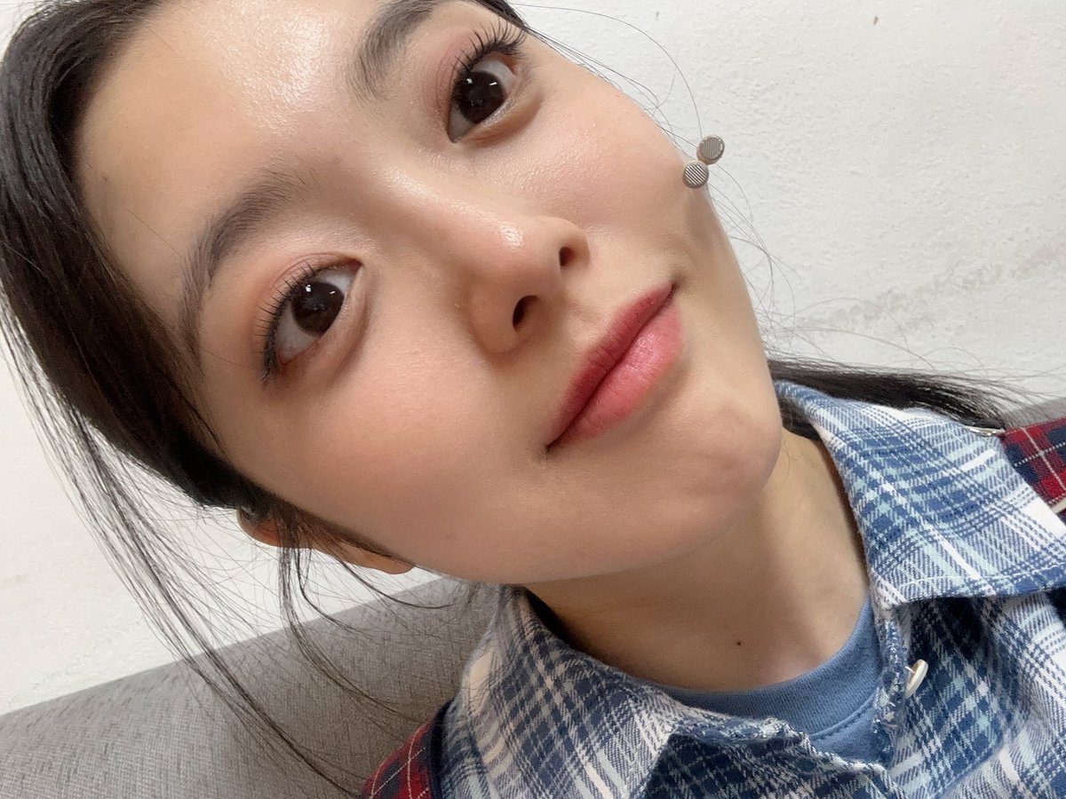 WekiMeki's tweet photo. 초초초 근접 엘레나 랄까..
크크크크크킄
할란카운티 아직 못 본 키링들이 있다면!!
얼른 할란카운티로 오세요!!!😄
오늘도 좋은 하루 보내 키링들😘

#지수연 #☁️ https://t.co/w4Sn9riuZf