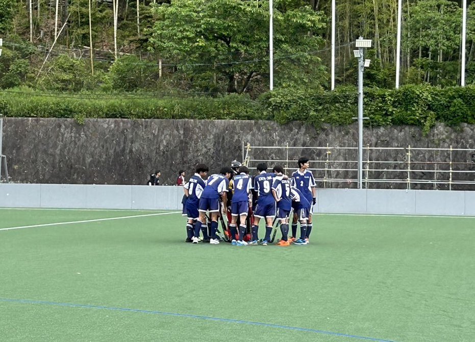 【春リーグ】5/21(日) vs大阪大学
1-0（0-0、0-0、0-0、1-0）で勝利
得点者　森下　アシスト　大嶋(駆)

大阪大学戦は、序盤からサークル内まで攻め入りシュートを試みますが得点には至らず3Qまで0-0のまま試合が進みます。しかし4Qにカウンターから先制点を決め、そのまま1-0で勝利となりました。