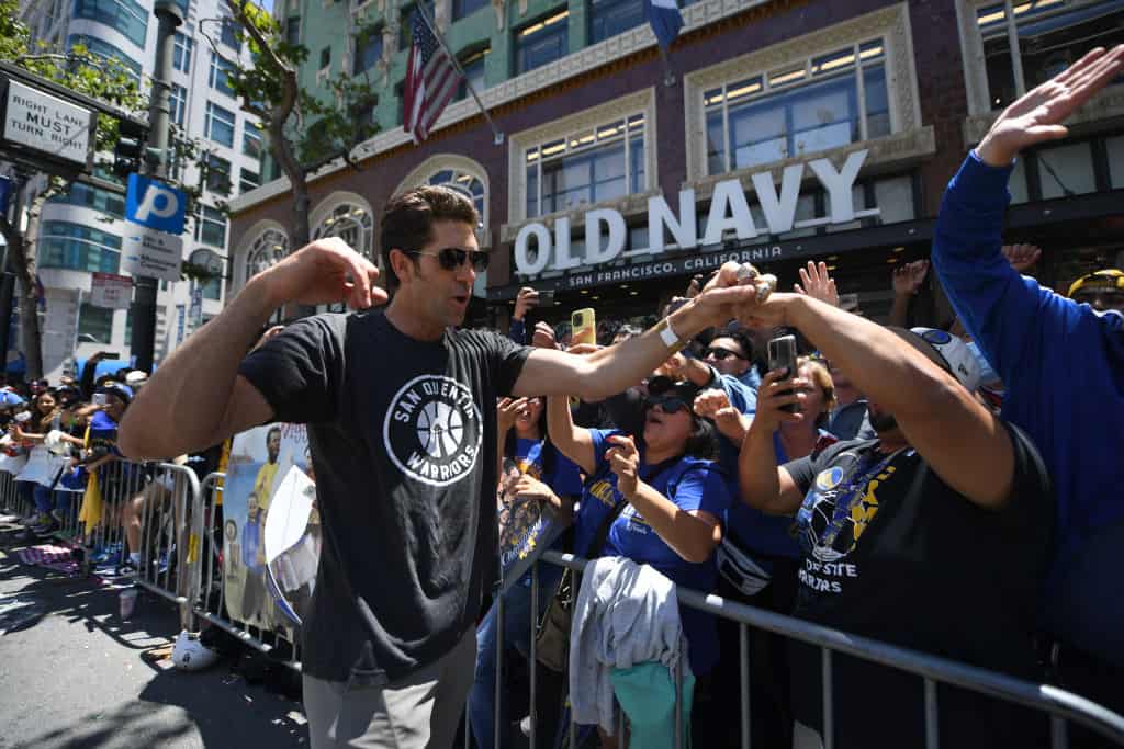 2callmehasnat25's tweet image. #Bob #Compiled #historic #Myers #resume #Warriors Bob Myers Compiled A Historic Resume With The Warriors tinyurl.com/2qupl5at 
(Photo by Michael Urakami/Getty Images)
 
The defending NBA champion Golden State Warriors came int...