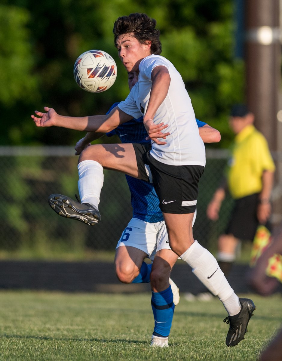 Gallery from yesterday's soccer match between <a href="/SHSBlazers/">Spotswood Blazer</a> and <a href="/MonticelloHigh/">Monticello High</a> is up: dnronline.com/photo/soccer-s…