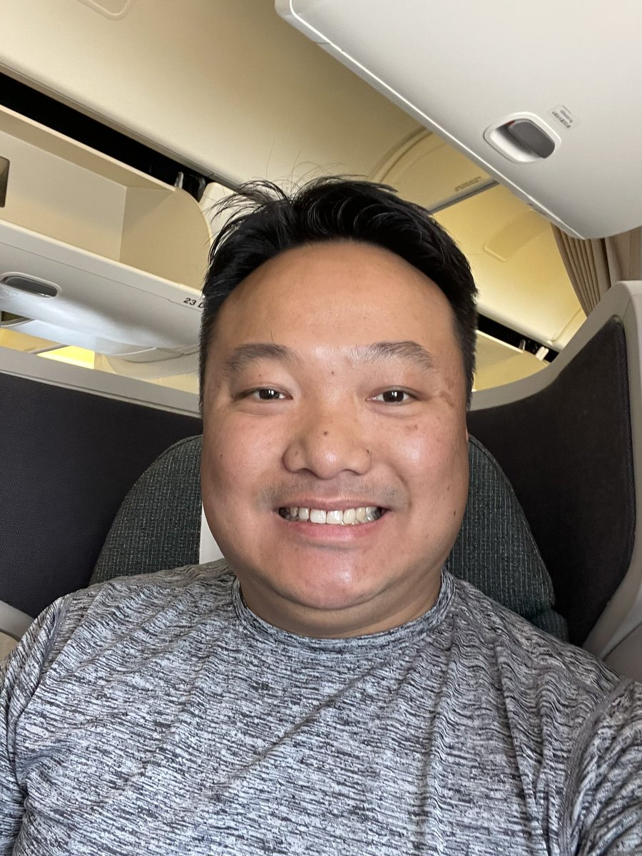 herbloong's tweet photo. It’s a long journey from 🇭🇰 to the #windycity but definitely looking forward to an exciting @ASCO #ASCO23! Grateful for my colleagues’ support in assuming the role of #sarcoma #scientific #trackchair this year! Lots of new data being presented. See you soon! @CUHKMedicine https://t.co/o2sRH0YINA