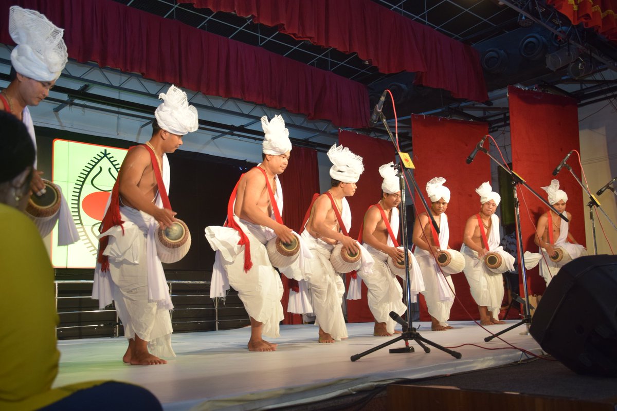 spicmacay's tweet photo. Glimpses of Pung Cholom dance performance by Shri. Kriti Singh as part of Day-02 of SPIC MACAY 8th International Convention at @VNITN
#spicmacay #intercon8 #vnitconvention2023 #pungcholum
@MinOfCultureGoI @tourismgoi @g20org @incredibleindia @AmritMahotsav @PMOIndia https://t.co/gATqMGUHK6