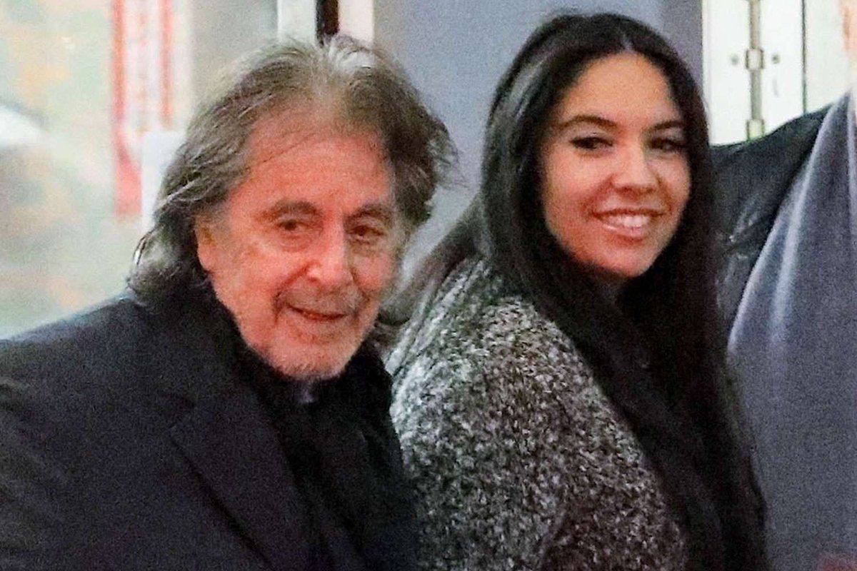 DaveMcNamee3000's tweet photo. Al Pacino’s 29 year old 8 month pregnant GF has dated him, Mick Jagger, and Clint Eastwood. She’s collecting old man cum like infinity stones. https://t.co/YGhgbiFrJD