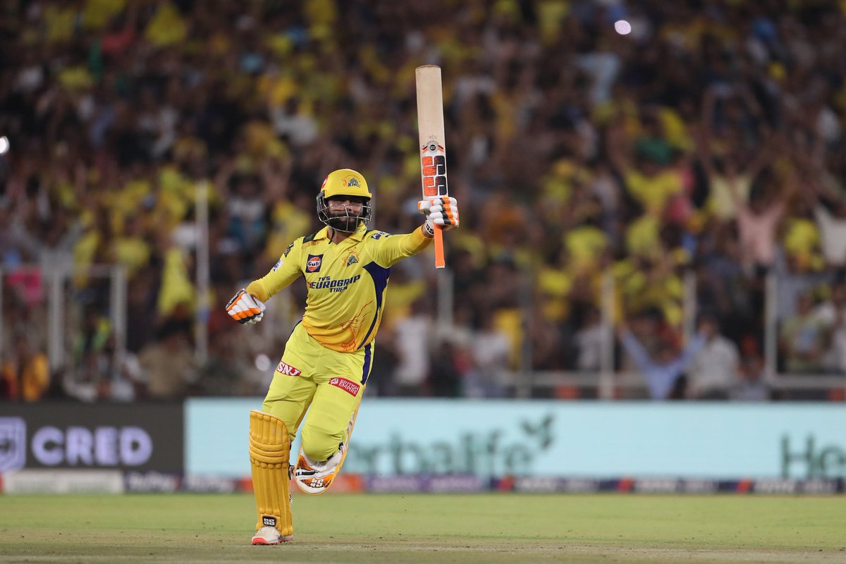 visshal_10's tweet photo. RAVINDRA JADEJA !!!!! 
OH MY GODDDDDDDDDDDDDD
WHAT A FINISH !!!! WHAT A FINAL !!!!!
The 5 times IPL champions are here, CSK!
#ChampionsSuperKings #jadeja
#MSDhoni𓃵 https://t.co/dgIle6AboQ