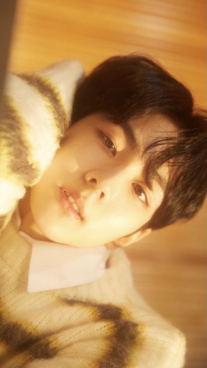 amirjwl's tweet photo. [ Day 3 ]

Hello, my name's Ami and i'm looking for interactive filo/eng moots !!

- '08 she/they
- kinda new to #stantwt #kpoptwt
- my ults are enhypen, le sserafim, and newjeans 
- any fandom is fine  :D

♡ / ↻ to spread and to be moots !! https://t.co/gy24qM9r4b