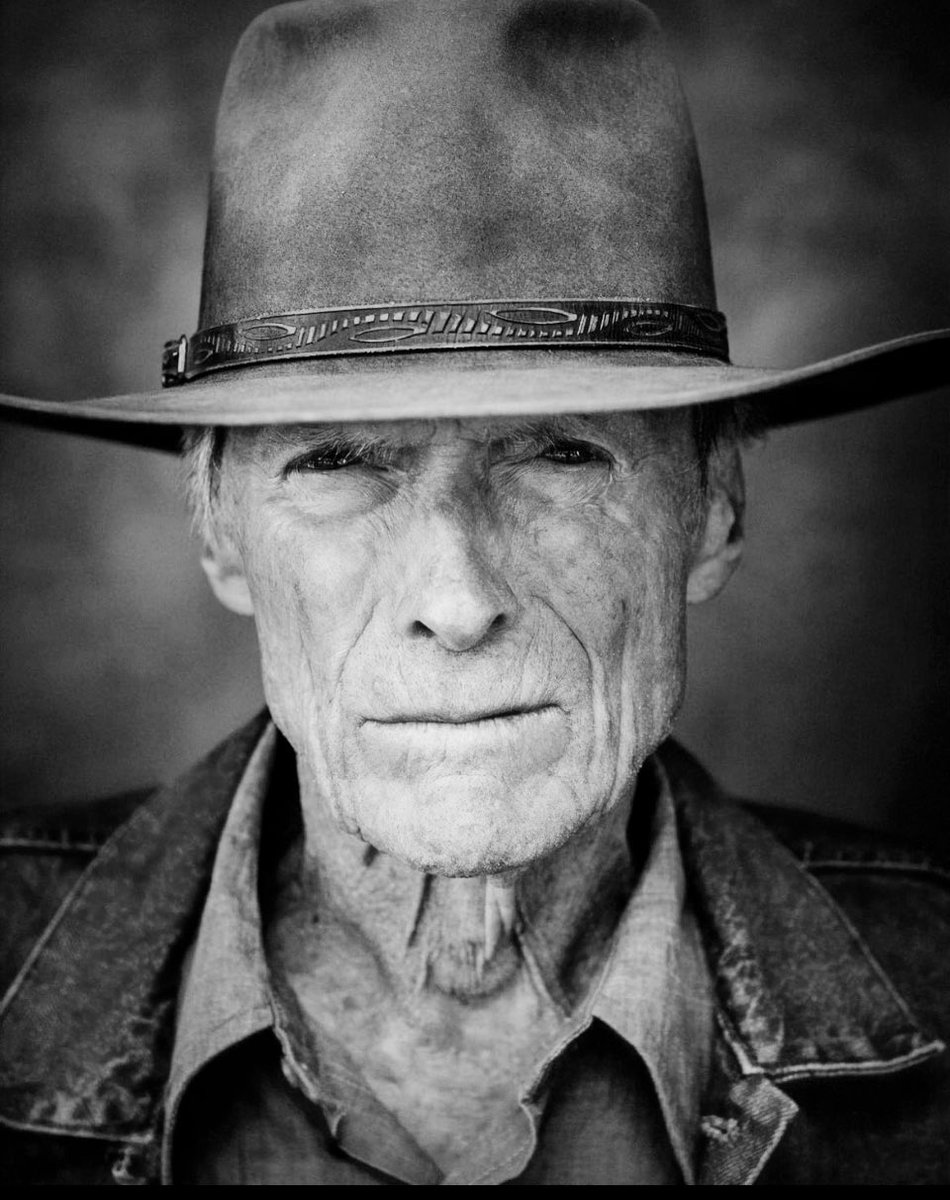EduSalaOne's tweet photo. Hay que celebrar todo el tiempo que siga con nosotros. Uno de los grandes directores de la historia del cine USA y un actor todoterreno con películas ya convertidas en iconos. Felices 93 al enorme Clint Eastwood. https://t.co/jzAqf51Kbd