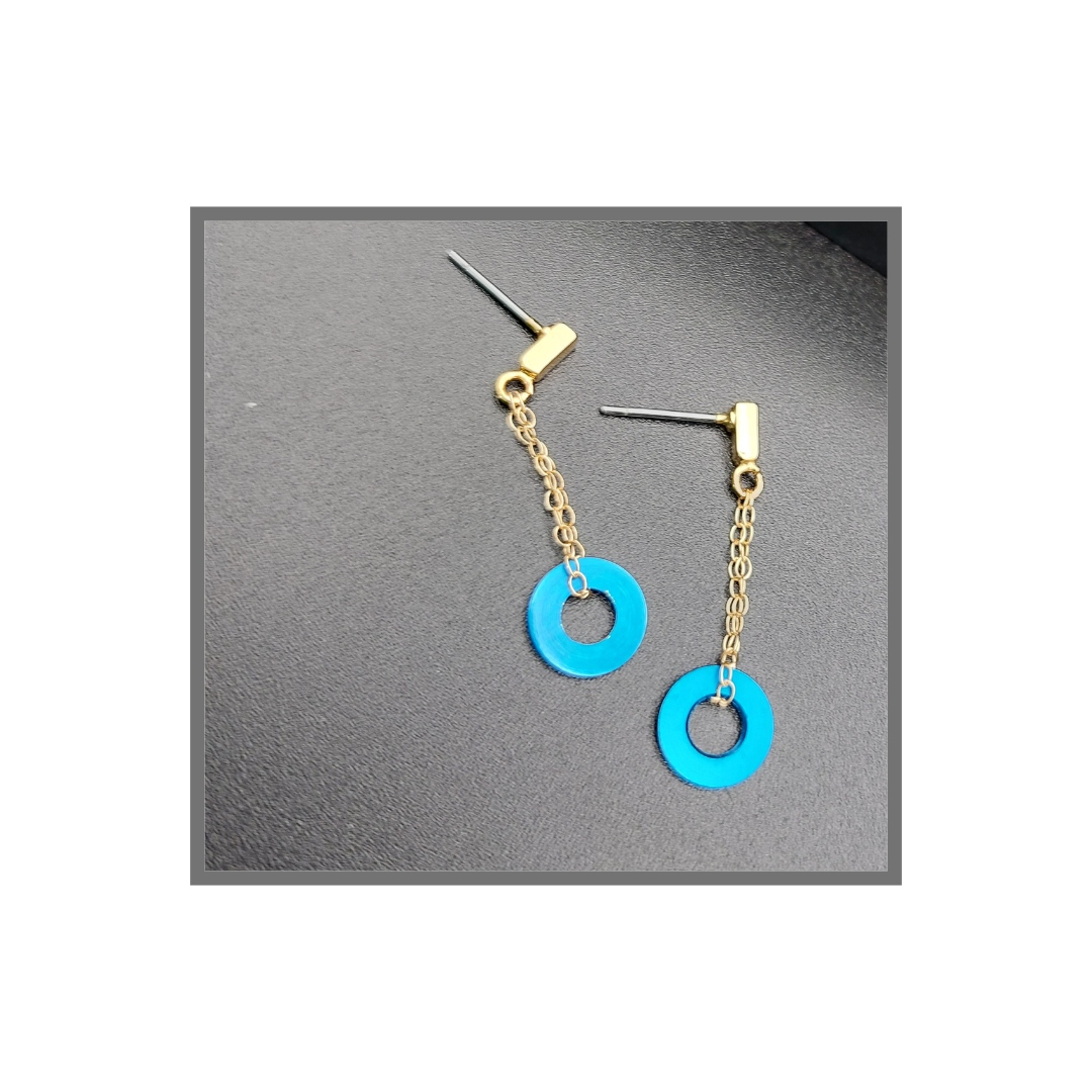 #blue #earrings 

#earcandy #blueearrings #aluminiumjewellery #aluminumjewelry #bluejewellery #bluejewelry #jewellery #jewelry #irishjewellery #irishjewelry ##irishdesign #goldjewellery #goldjewelry  #statementjewellery #statementjewelry #statementearrings #wearingirish