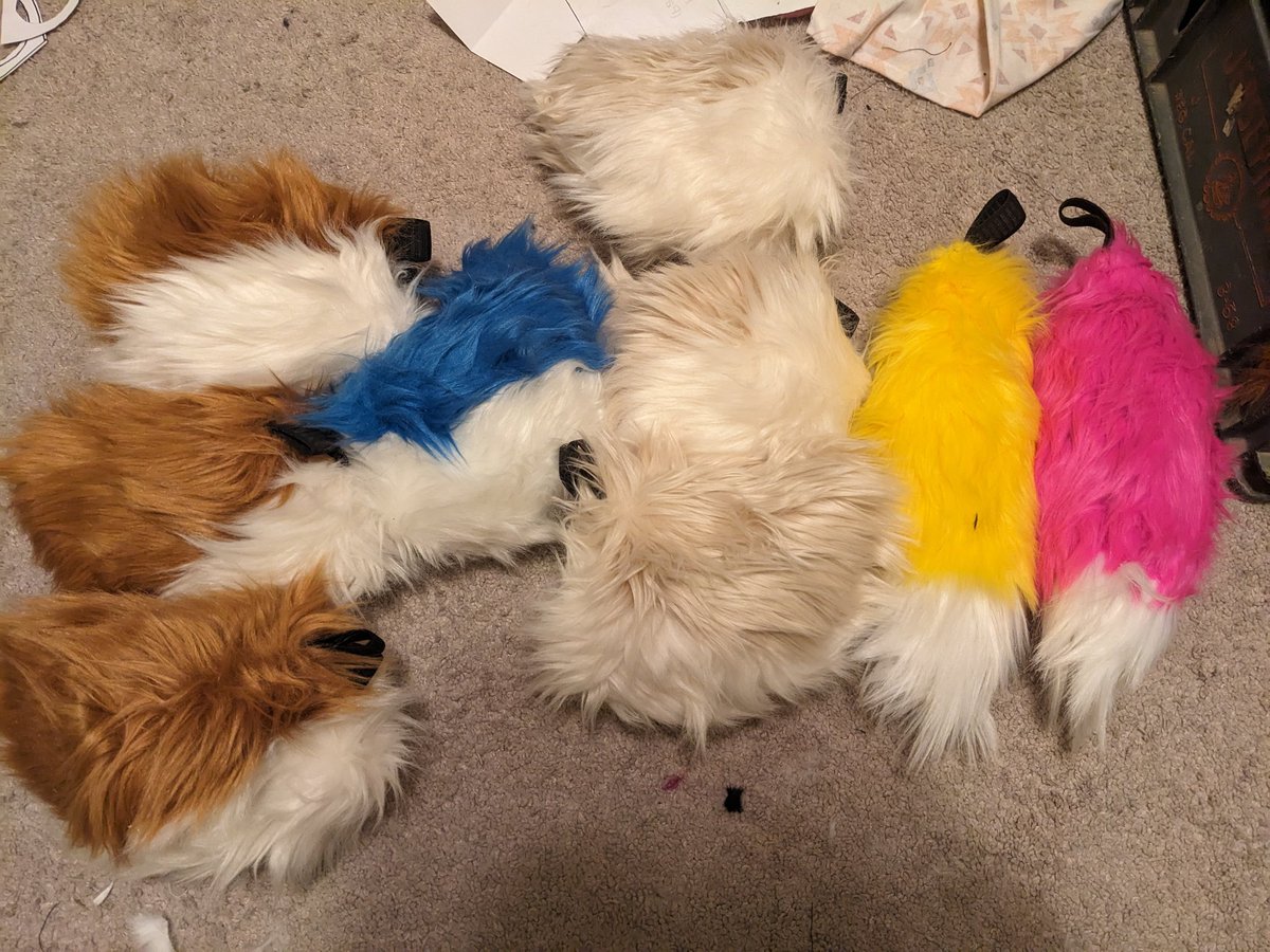 Tail sale! Nubs and small fox tails
 10$ + ship each individually
Or 70$ + ship for all