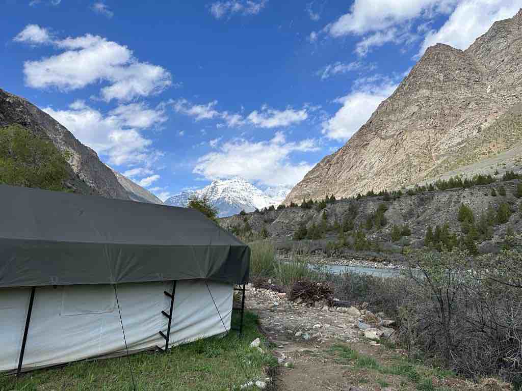 MadhavSheth1's tweet image. Tent life vibes. Enjoying a digital detox. Disconnecting to reconnect with what truly matters. #TentLife #DigitalDetox