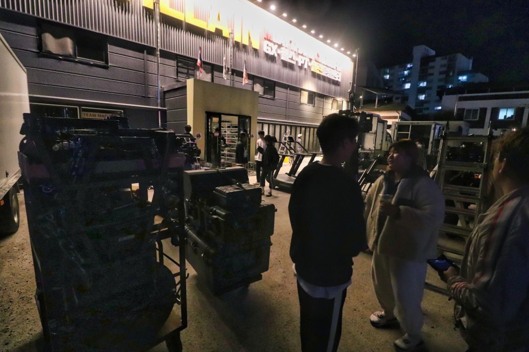 20230530 teamvillain_korea 환혼📺 배우 이재욱👏 · 다양한 운동을 한번에🚀 ALL FLEX💎#팀빌런 · life like a movie🎥 드라마촬영지 영화촬영지 #이재욱...