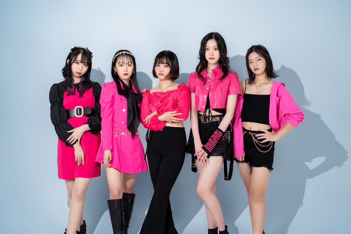 trycrew_girls_'s tweet photo. ／
🎙イベント開催情報解禁🚨
＼

6/24(土)に品川J-SQUAREにて、ROGUE🥀の定期公演が決定致しました✨

今回のゲストは・・・
・Pink moon
・ЯanaB
・Lifesta
・べいびっしゅ

皆様のお越しを待ちしております🌟

詳細&amp;チケット購入はこちらから⬇️👀
https://t.co/Kuja3ZuSTT https://t.co/QnVL5iVjaT