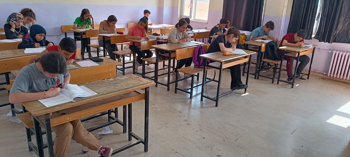 Bismil İlçe Milli Eğitim Müdürlüğünün okulumuza göndermiş olduğu deneme sınavları 8. sınıf öğrencilerimize uygulanmıştır. @bismilmem @dogan_azz