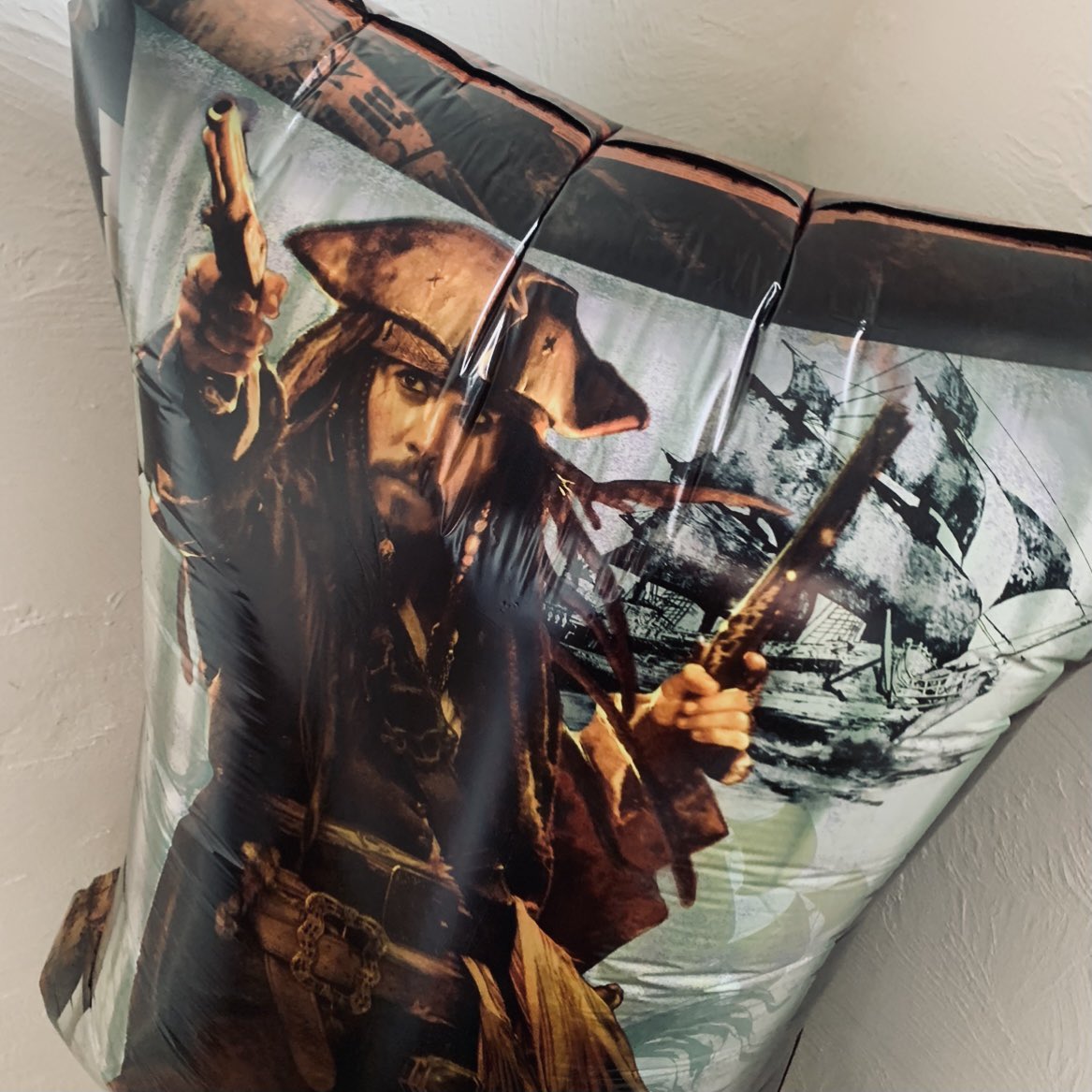 🌟🏴‍☠️ tweet media