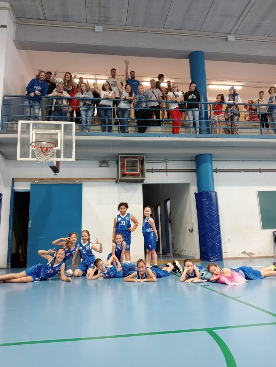 🔵Premini Femení 54 Bàsquet CAT 29

Últim partit de la lliga i segurament el millor, on totes les jugadores fan un pas endavant i totes participen el joc.
Molt contents amb les evolucions de les noies👏🏻