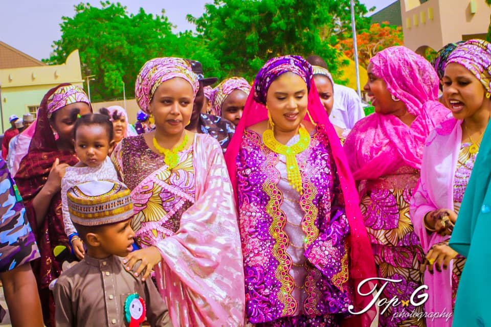 Masha Allah first lady with her entourage @mrsdikkoradda