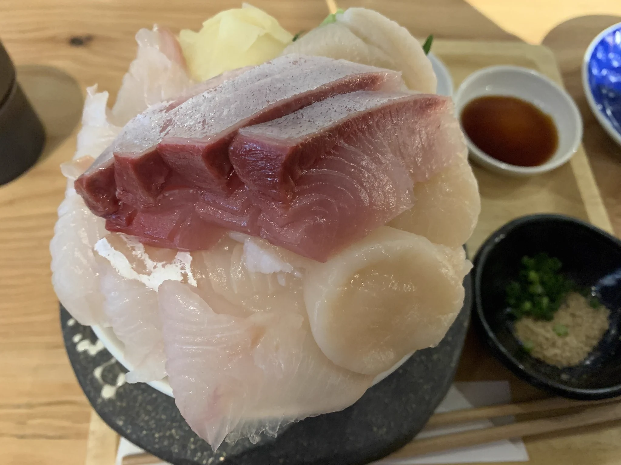 知る人ぞ知る札幌の穴場！？安いのにボリューム満点の海鮮丼を食べられるお店を紹介！