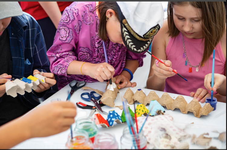 EBRD's tweet photo. We had a lovely time in @EUinKyrgyztan Summer Festival in Bishkek! 

We conducted classes on waste management for children and demonstrated how to use energy sustainably w/ ‌@KyrSeff. Our clients ‌Olive Eco Hotel and ‌Matkasymov presented their products too.

#EuropeFest2023 https://t.co/Cp0k7x9Mo4