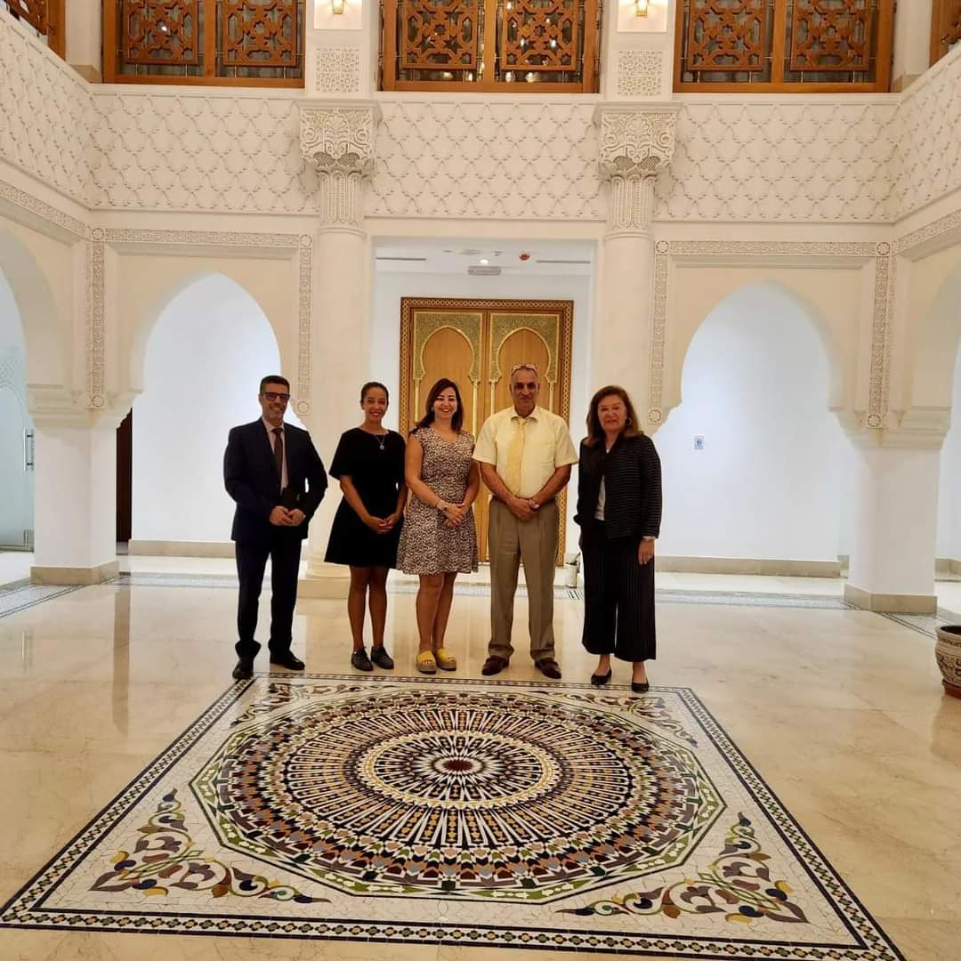 Grand merci à Mr Abdelilah Oudades, Chargé des Affaires et à Mr Ezou Laarab Sahnoun, Ministre Plénipotentiaire à l’Ambassade du Maroc à Abou Dhabi, pour leur accueil chaleureux.
Réunion constructive en prévision du «Maroc à l’honneur »
