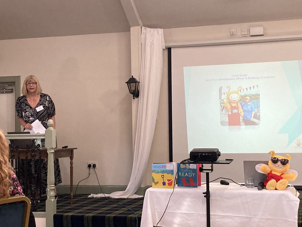 RuthBoreham's tweet photo. Running a shared practice event is one of the best parts of my @Bookbug_SBT job - today we are in Inveraray with incredible people from Argyll &amp; Bute celebrating what they do. Here is Linda Burgar talking about Bookbug &amp; early years settings. So inspiring! #SharingBookbug https://t.co/t3cmwhrAin