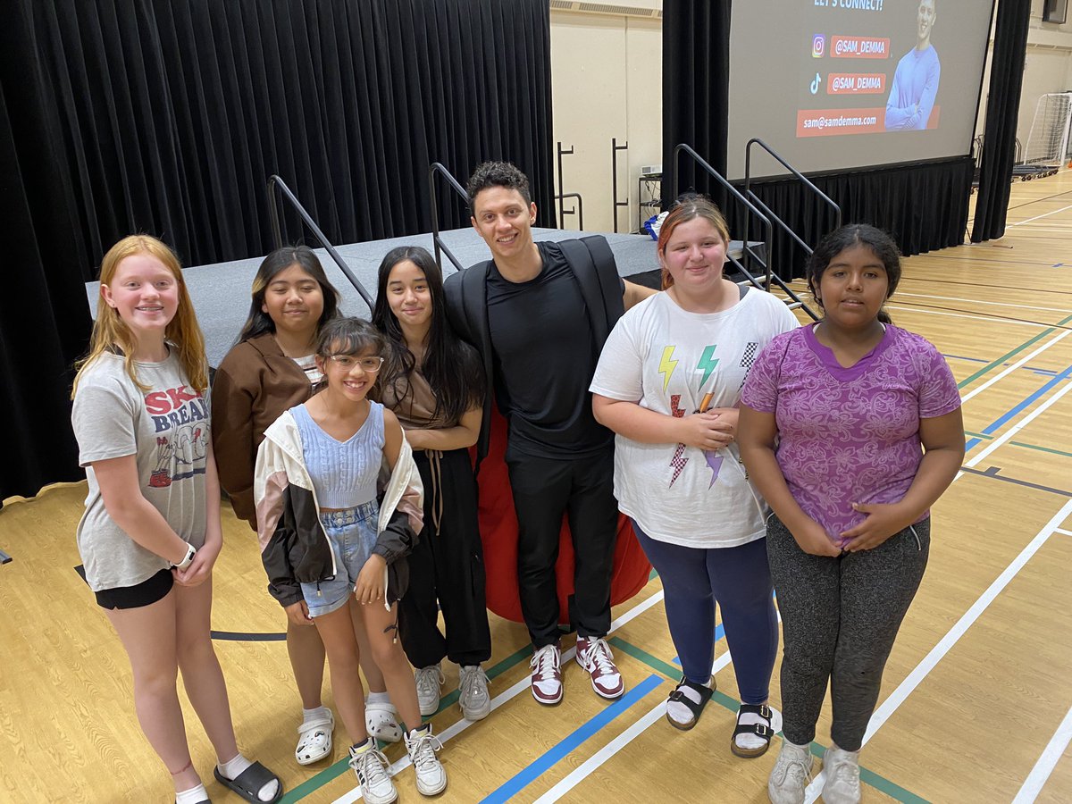 StThomasRD's tweet photo. We were blessed to learn from Canadian speaker @sam_demma yesterday about the importance of hope, resilience, and kindness. He encouraged us all to ‘empty our backpacks’ and to make small consistent actions each and every day. https://t.co/SYdSvlgrnX