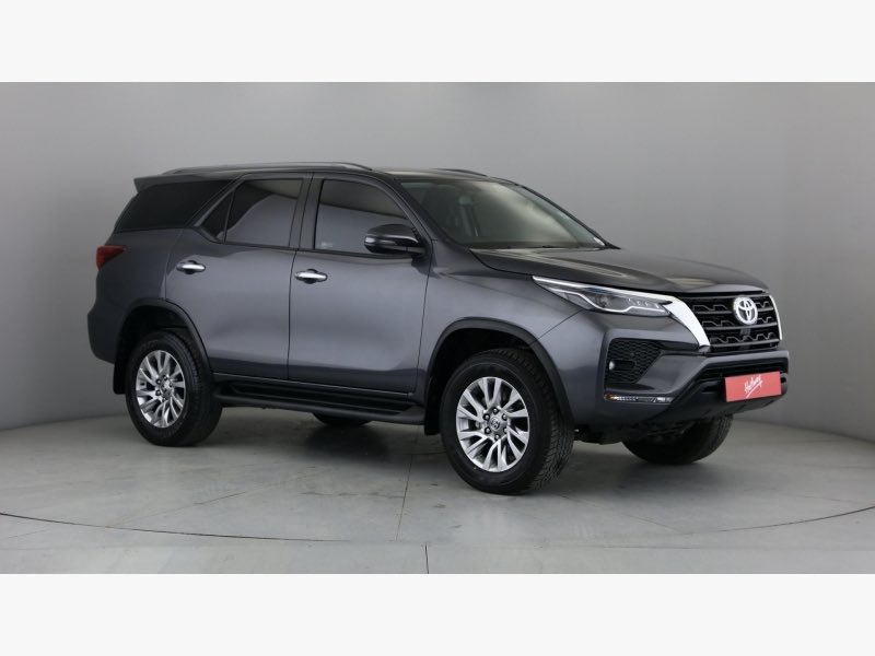 HTMalanda's tweet photo. 🔥🔥🔥New Arrival🔥🔥🔥

2022 Fortuner 2.8 A/T
20 000km
R659 900

Call, WhatsApp or e mail us on the below details. 

📲0826507370
📧carl@halfwaymalanda.co.za

#LetsGoPlaces #ToyotaCars #Dealership #HalfwayToyota #DJTira #PreLovedVehicles #PreOwnedVehicles #PreownedCars https://t.co/VUW8ehBZUR