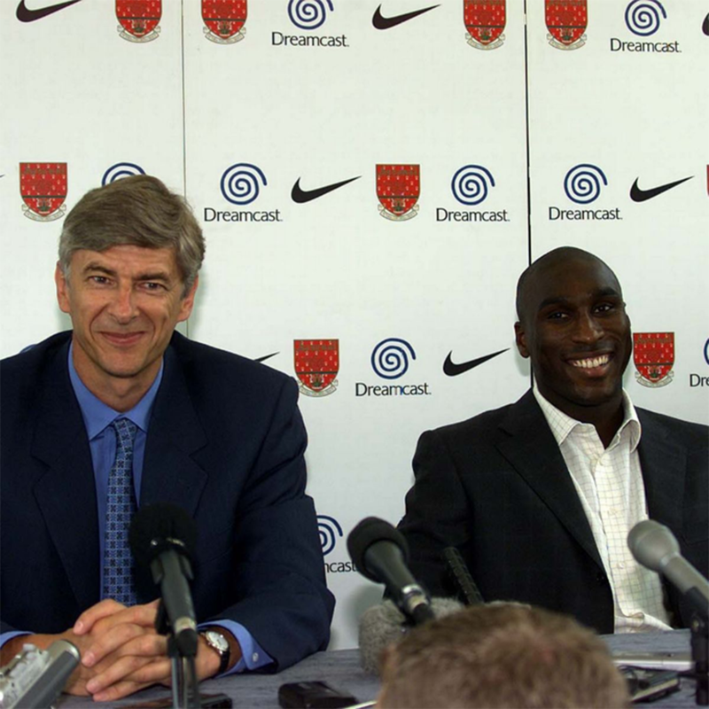 Gunnersc0m's tweet photo. 22 years ago today, a surprise press conference was scheduled. Only two journalists turned up, both expected the signing of Richard Wright from Ipswich for £2m to be announced. Arsène Wenger walked out alongside Spurs’ captain &amp; best player - Sol Campbell. The rest is history.