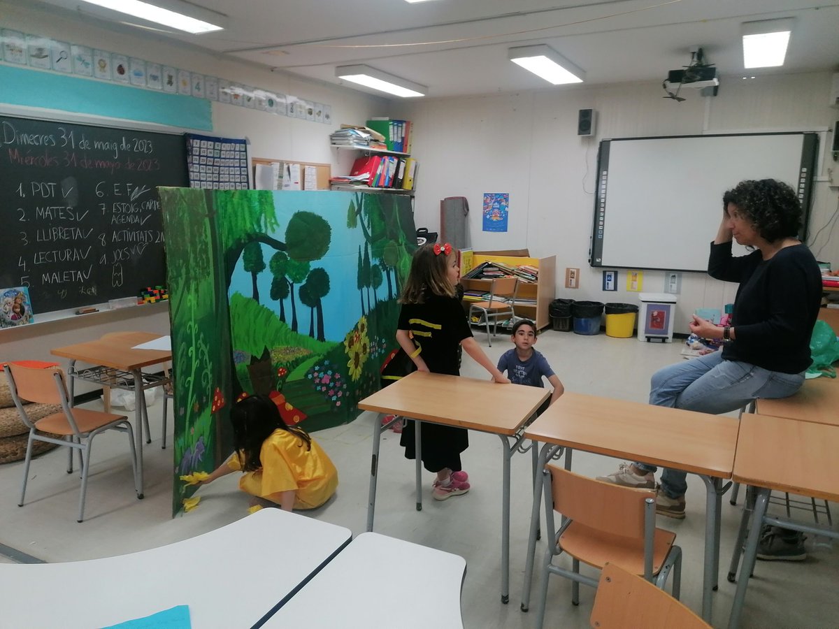Escola Vall-llobrega tweet media