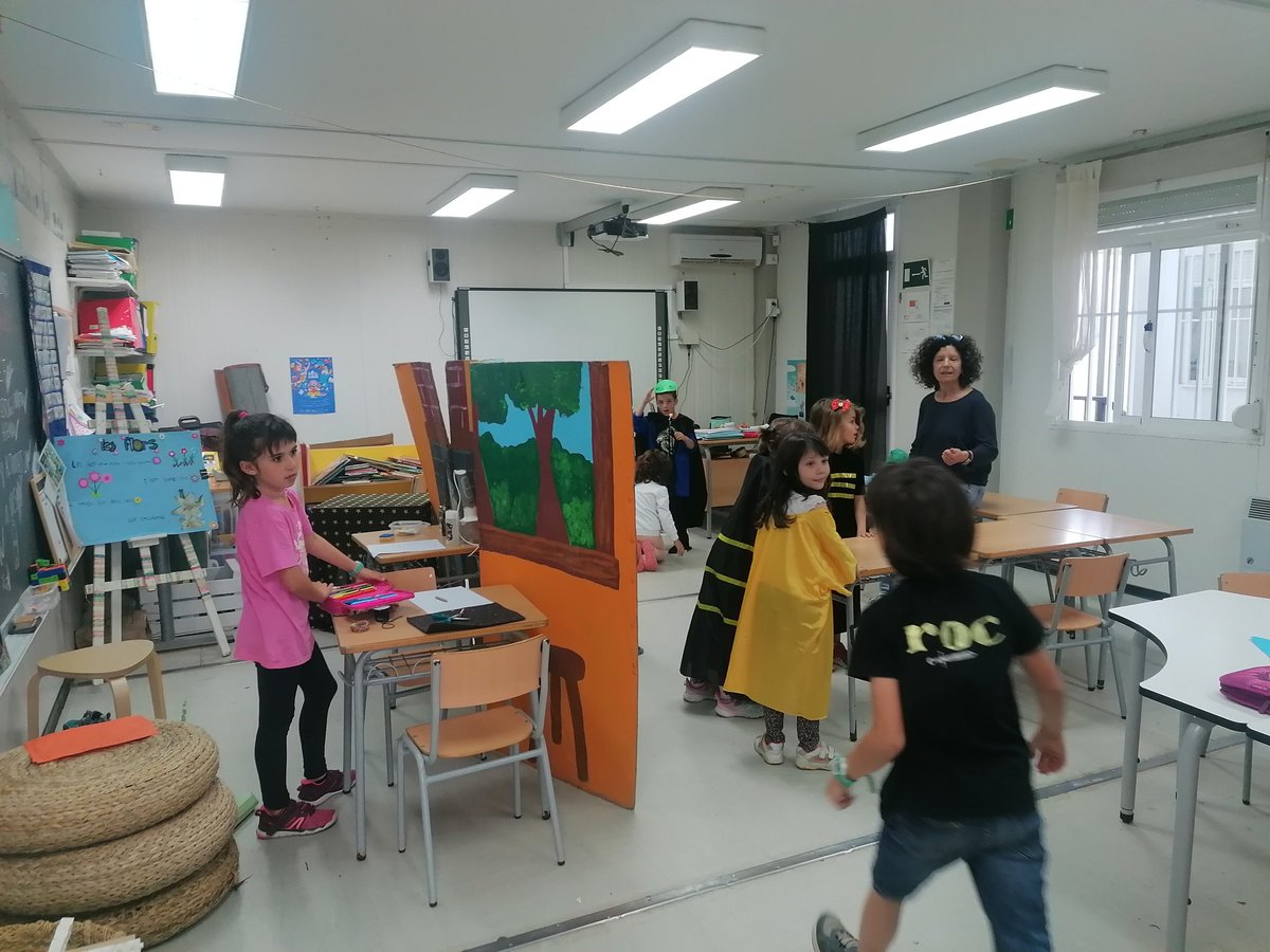 Escola Vall-llobrega tweet media